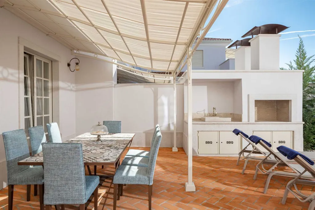 Elegant 4-Bedroom Villa with Pool in Vabriga