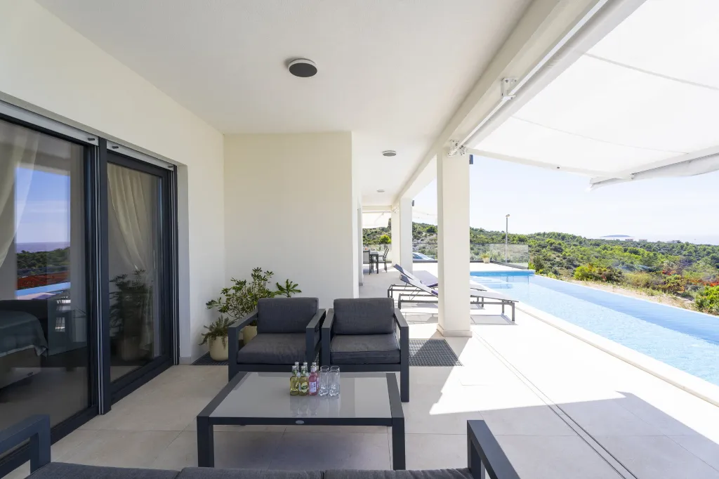 Panorama Infinity Villa with Pool, Primošten