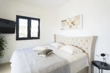 Panorama Infinity Villa with Pool, Primošten