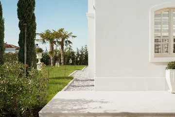 Elegant 4-Bedroom Villa with Pool in Vabriga