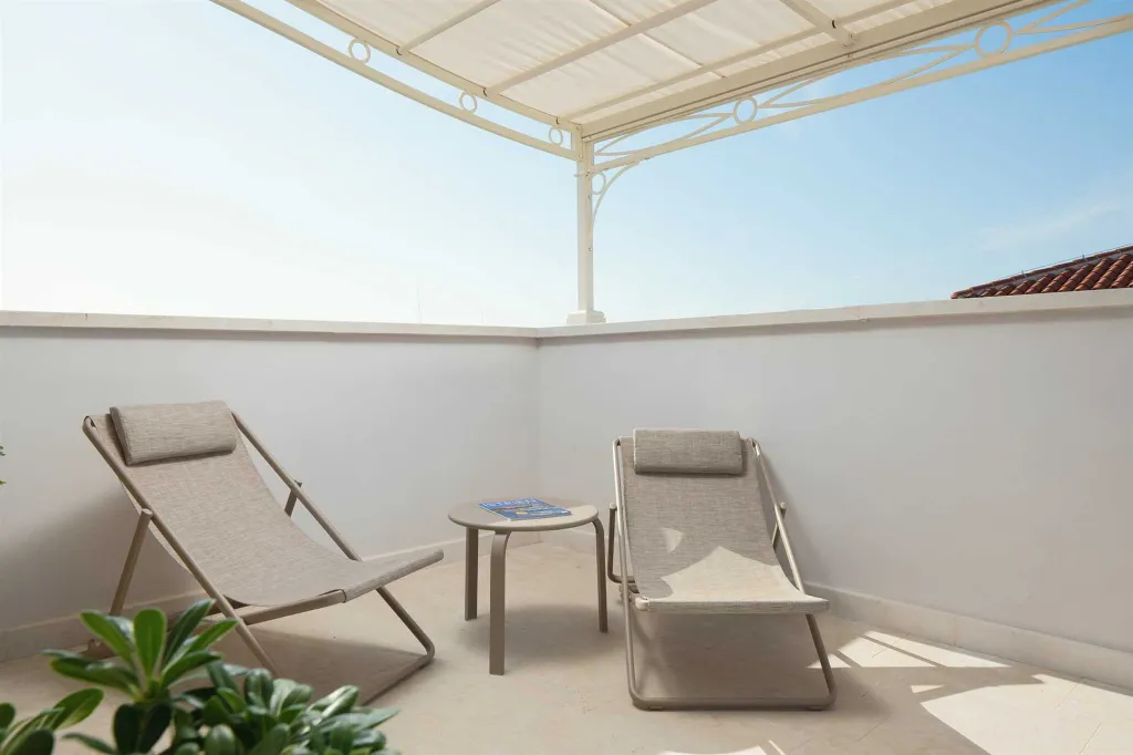 Elegant 4-Bedroom Villa with Pool in Vabriga