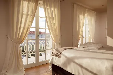 Elegant 4-Bedroom Villa with Pool in Vabriga