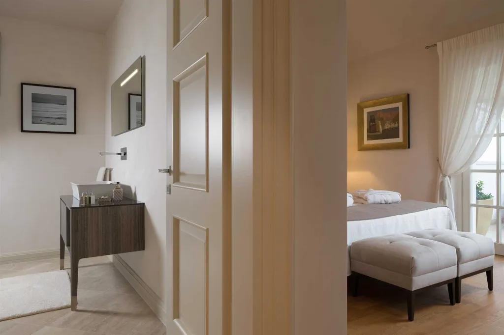 Spacious 4-Bedroom Villa with Pool in Vabriga