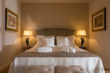 Spacious 4-Bedroom Villa with Pool in Vabriga