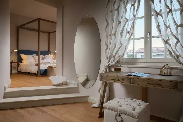 Spacious 4-Bedroom Villa with Pool in Vabriga