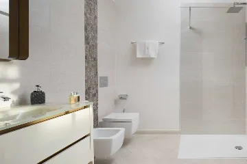 Spacious 4-Bedroom Villa with Pool in Vabriga