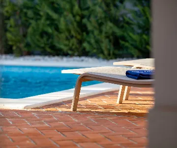 Spacious 4-Bedroom Villa with Pool in Vabriga