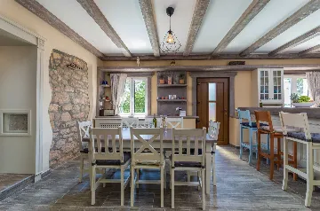 Spacious Country Villa with Pool in Vižinada