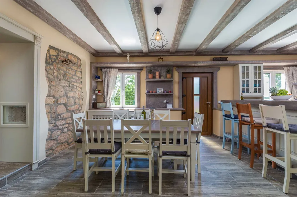 Spacious Country Villa with Pool in Vižinada