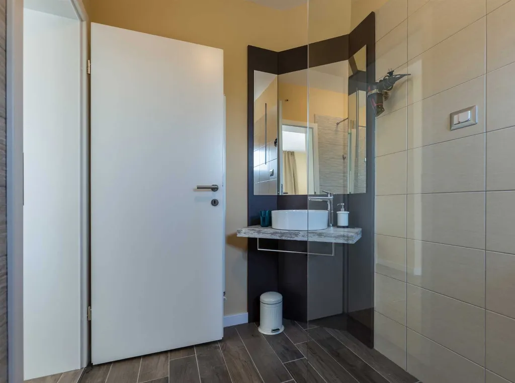 Spacious Country Villa with Pool in Vižinada