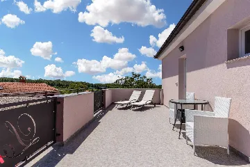 Spacious Country Villa with Pool in Vižinada