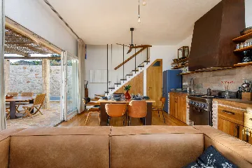 Seaside Villa Retreat with Pool, Zaraće