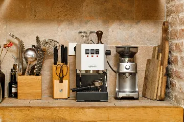 Seaside Villa Retreat with Pool, Zaraće