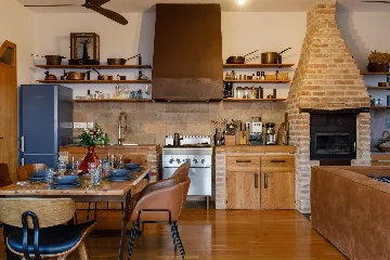 Seaside Villa Retreat with Pool, Zaraće