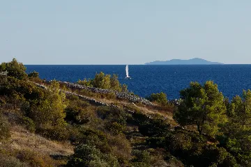 Seaside Villa Retreat with Pool, Zaraće