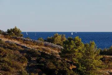 Seaside Villa Retreat with Pool, Zaraće