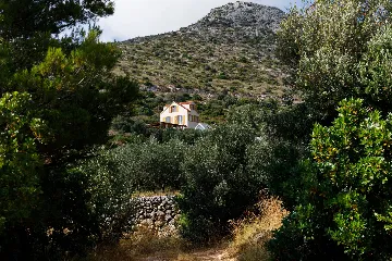 Seaside Villa Retreat with Pool, Zaraće