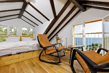 Seaside Villa Retreat with Pool, Zaraće