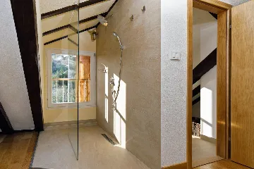 Seaside Villa Retreat with Pool, Zaraće