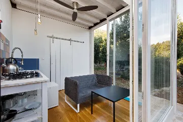 Seaside Villa Retreat with Pool, Zaraće