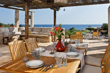 Seaside Villa Retreat with Pool, Zaraće