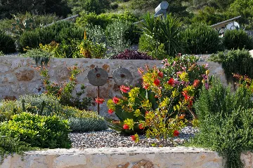 Seaside Villa Retreat with Pool, Zaraće