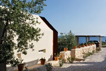 Seaside Villa Retreat with Pool, Zaraće