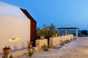Seaside Villa Retreat with Pool, Zaraće