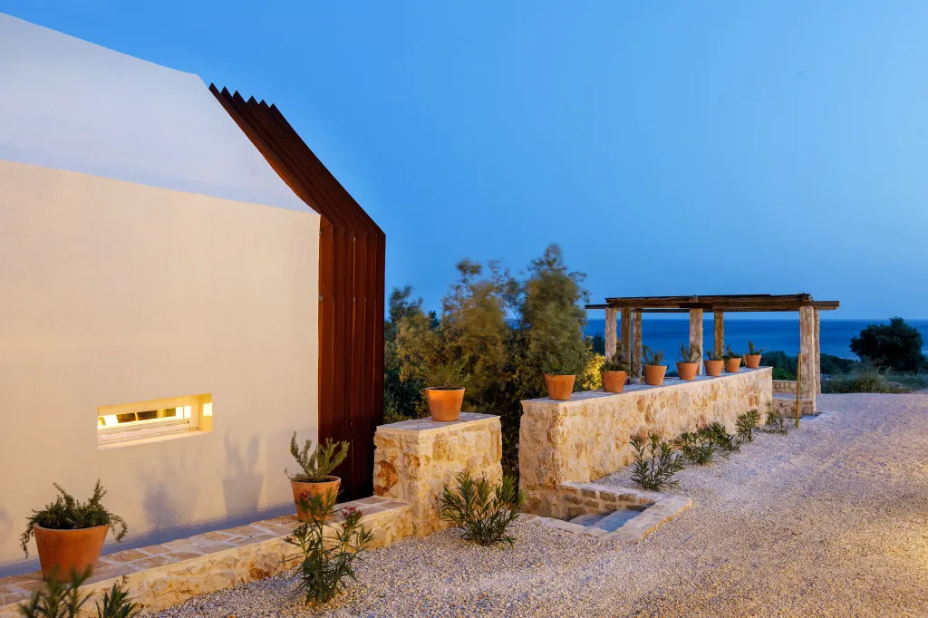 Seaside Villa Retreat with Pool, Zaraće