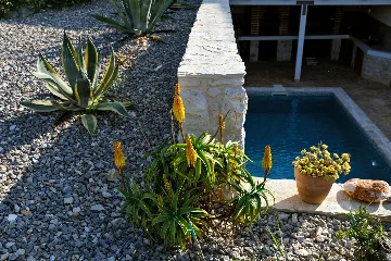 Seaside Villa Retreat with Pool, Zaraće