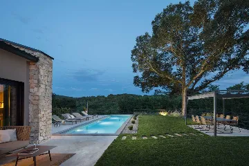 Modern Forestside Villa with Pool in Motovun