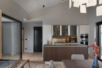 Modern Forestside Villa with Pool in Motovun