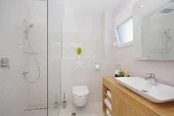 Modern Villa with Heated Pool in Tučepi