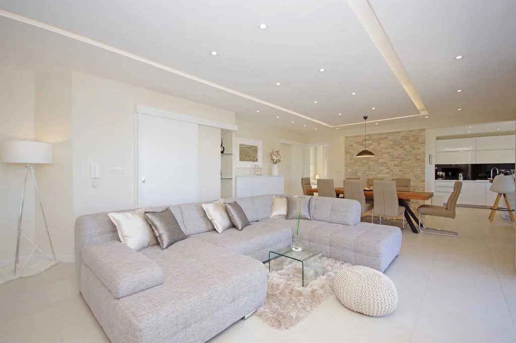 Modern Villa with Heated Pool in Tučepi