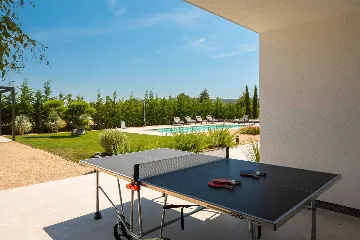 Private Villa with Pool and Tennis Court in Šibenik