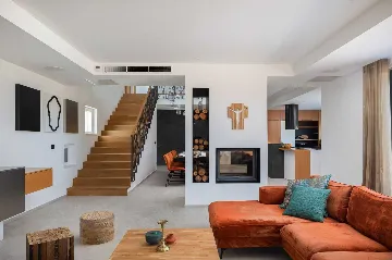 Private Villa with Pool and Tennis Court in Šibenik