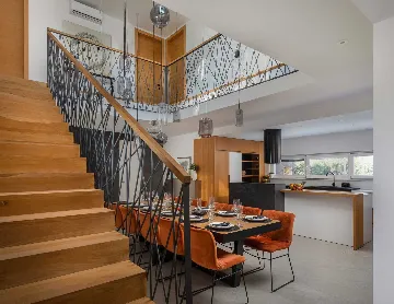 Private Villa with Pool and Tennis Court in Šibenik