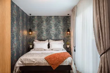 Private Villa with Pool and Tennis Court in Šibenik