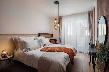 Private Villa with Pool and Tennis Court in Šibenik