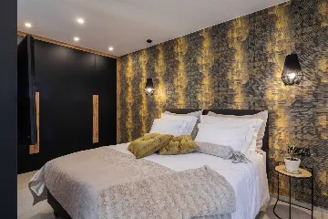 Private Villa with Pool and Tennis Court in Šibenik