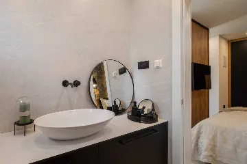 Private Villa with Pool and Tennis Court in Šibenik