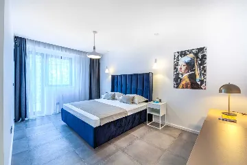 Modern Seafront Villa with Pool in Slano