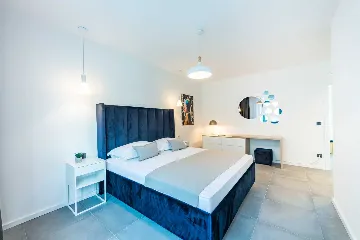 Modern Seafront Villa with Pool in Slano