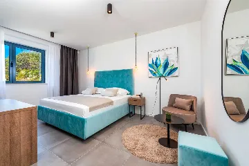 Modern Seafront Villa with Pool in Slano