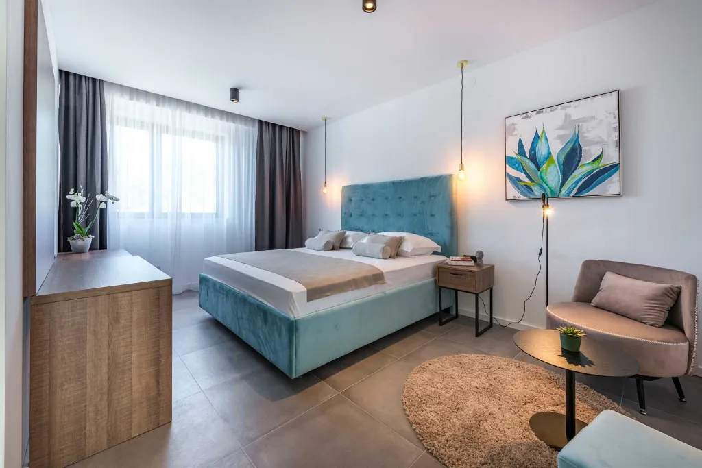 Modern Seafront Villa with Pool in Slano