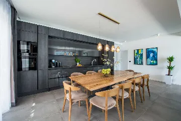 Modern Seafront Villa with Pool in Slano