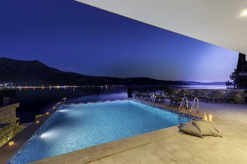 Modern Seafront Villa with Pool in Slano