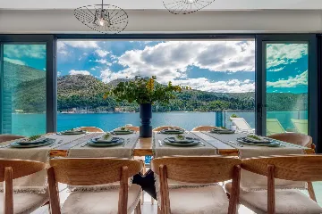 Coastal Villa with Infinity Pool in Slano