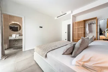 Coastal Villa with Infinity Pool in Slano