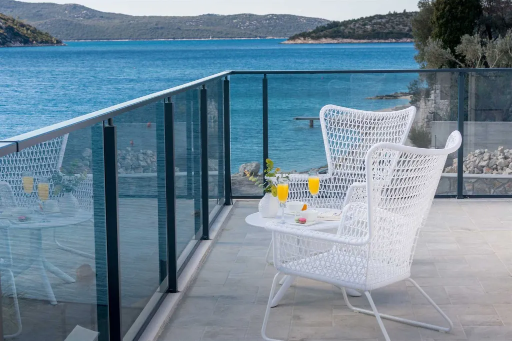 Coastal Villa with Infinity Pool in Slano